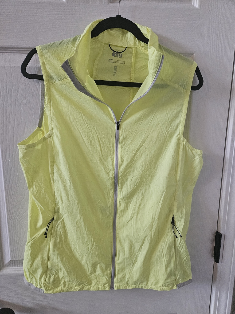 REI Lightweight Women's Yellow Sleeveless Vest